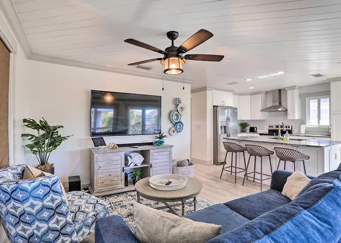 Outdoor Dining, Steps To Indian Shores *